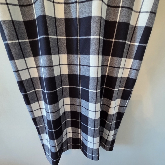 MaxMara Women's Wool Plaid Fall Winter Midi Sleeveless Professional Dress Sz 14 - Picture 9 of 16